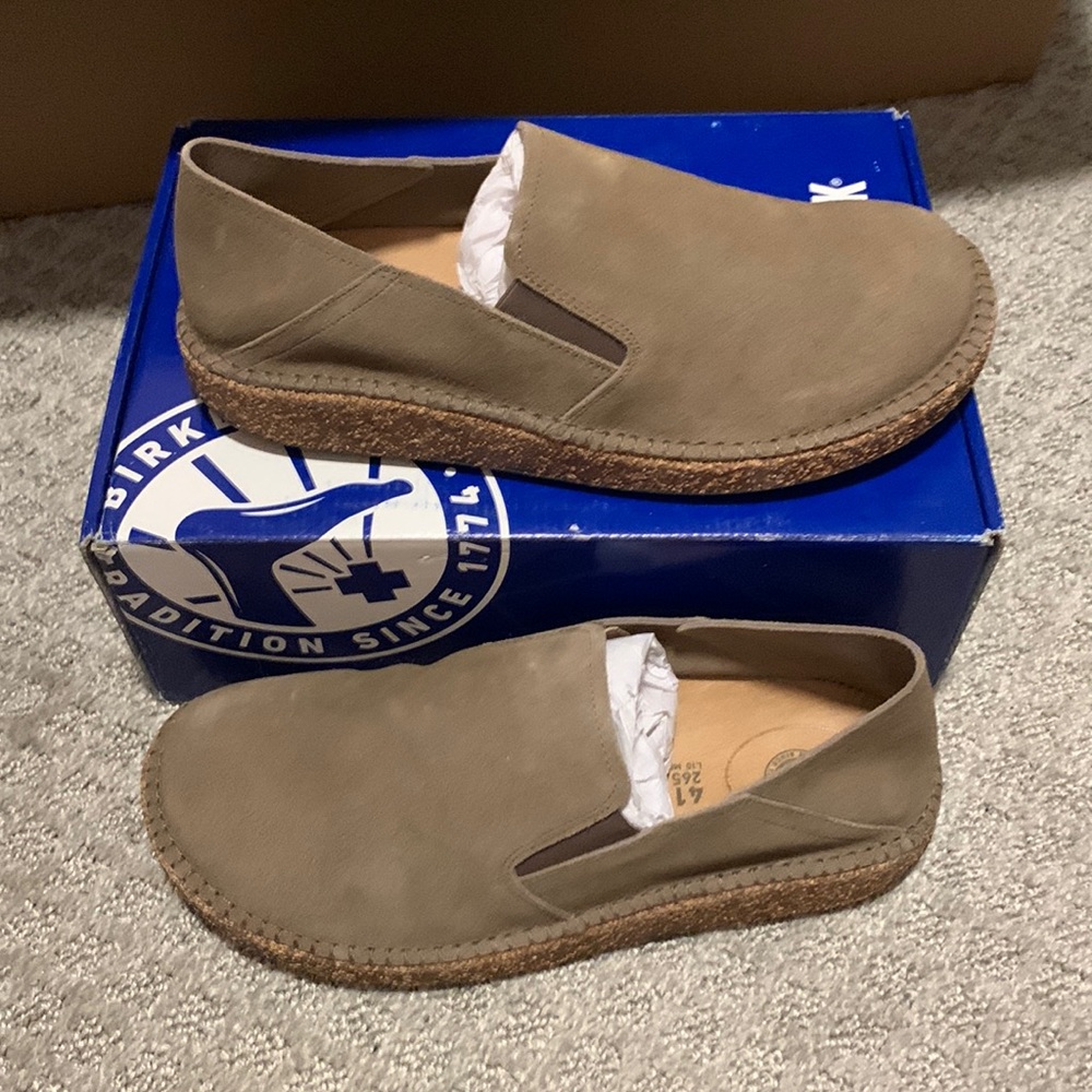 Birkenstock Callan gray taupe NWOT Size 41